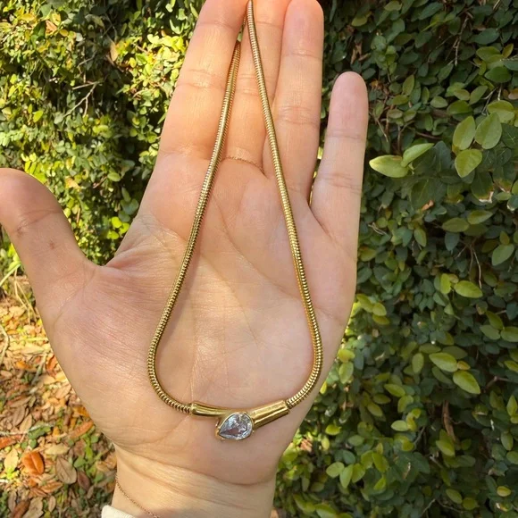 Serpenti Gold Teardrop Pendant Necklace with Clear Stone
Stainless Steel - Picture 4 of 5